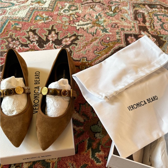 Veronica Beard Tan Flats with Gold Details - Picture 6 of 9